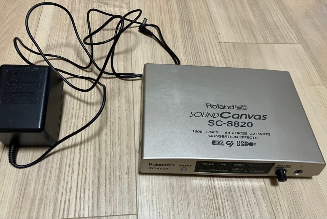 Roland SC-8820 アダプターつき　音源モジュール