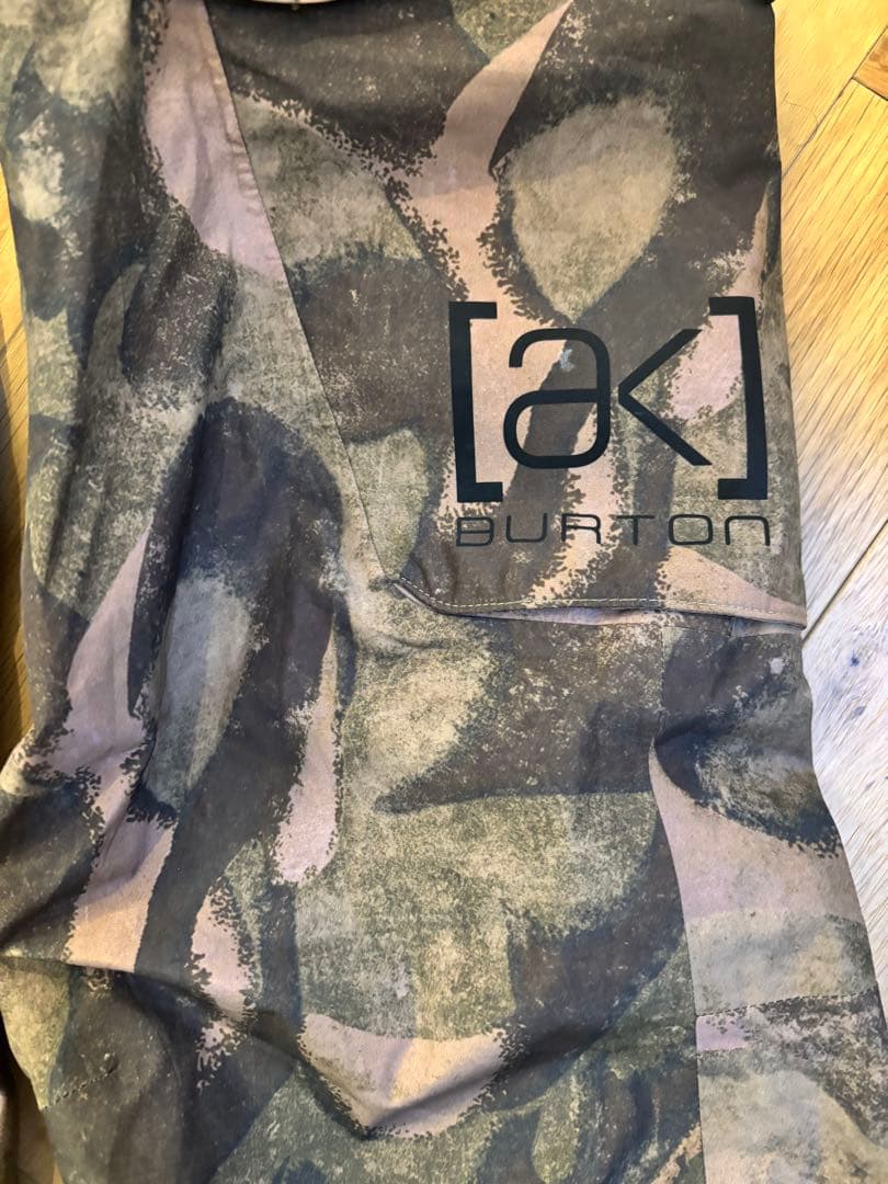 バートン　ak キミー　ビブパンツ　 ゴアテックス　レディース　XSサイズ 美品