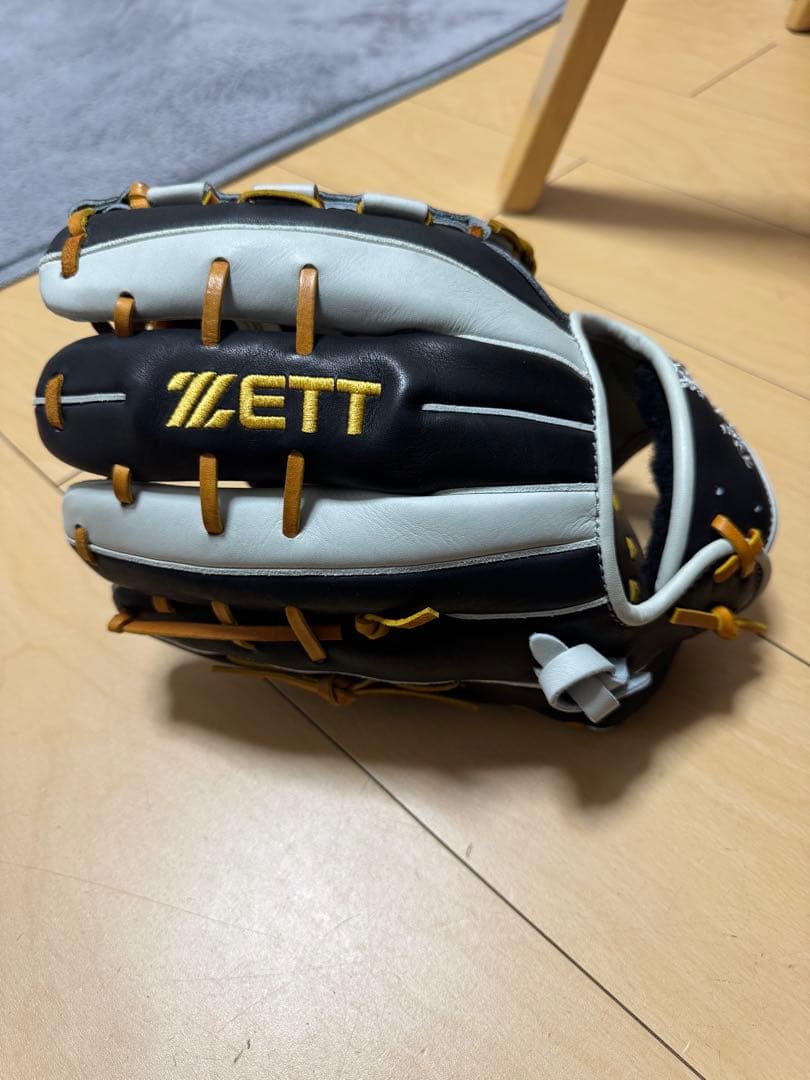 り*ジ様 年末年始最終価格！ZETT 軟式用源田限定モデル！未使用！