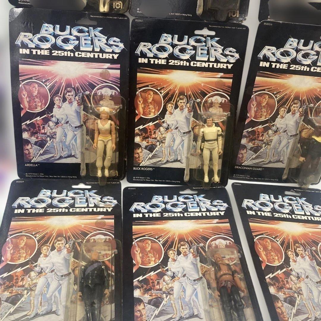 1979年バックロジャースの新品未開封のフィギュア9体セットです。