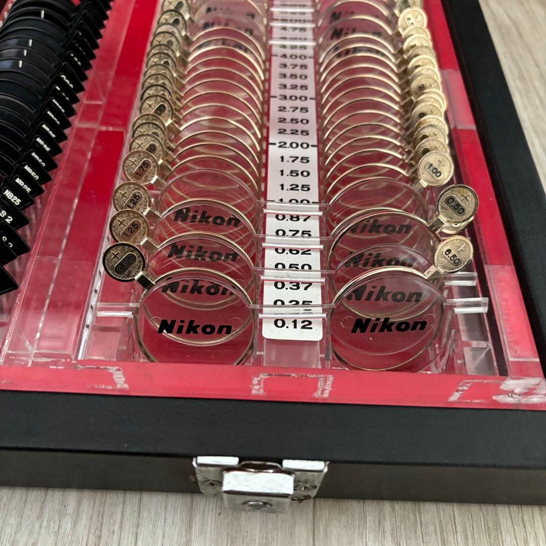 Nikon 検眼レンズセット　アタッシュケース入り　昭和レトロ　視力検査機
