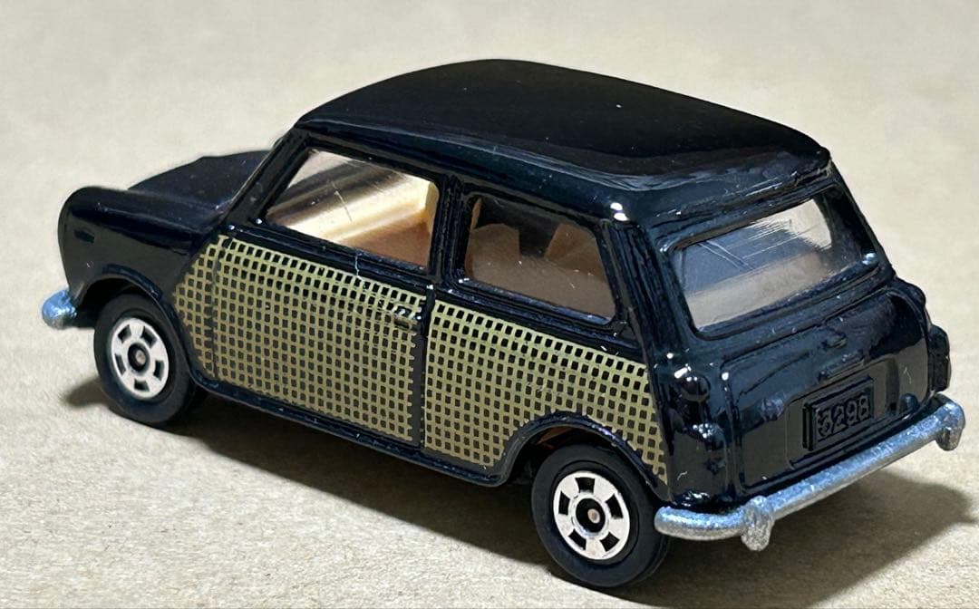トミカ ミニクーパー サイド網目 黄タンポ 黒 ホッホラント特注
