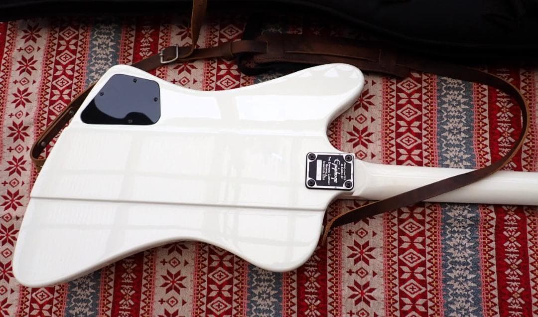 hxm1126 エレキベース Epiphone Thunderbird ホワイト