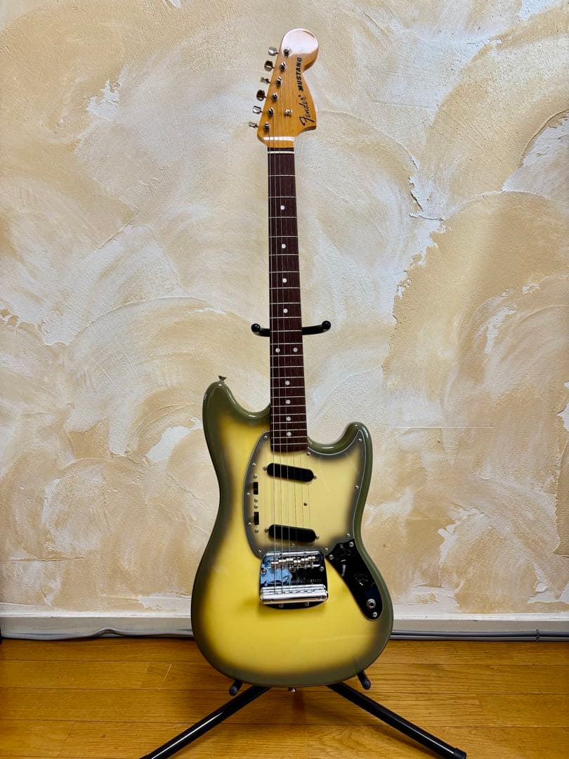 Fender Mustang Japan エレキ レアカラーの希少品♡未使用
