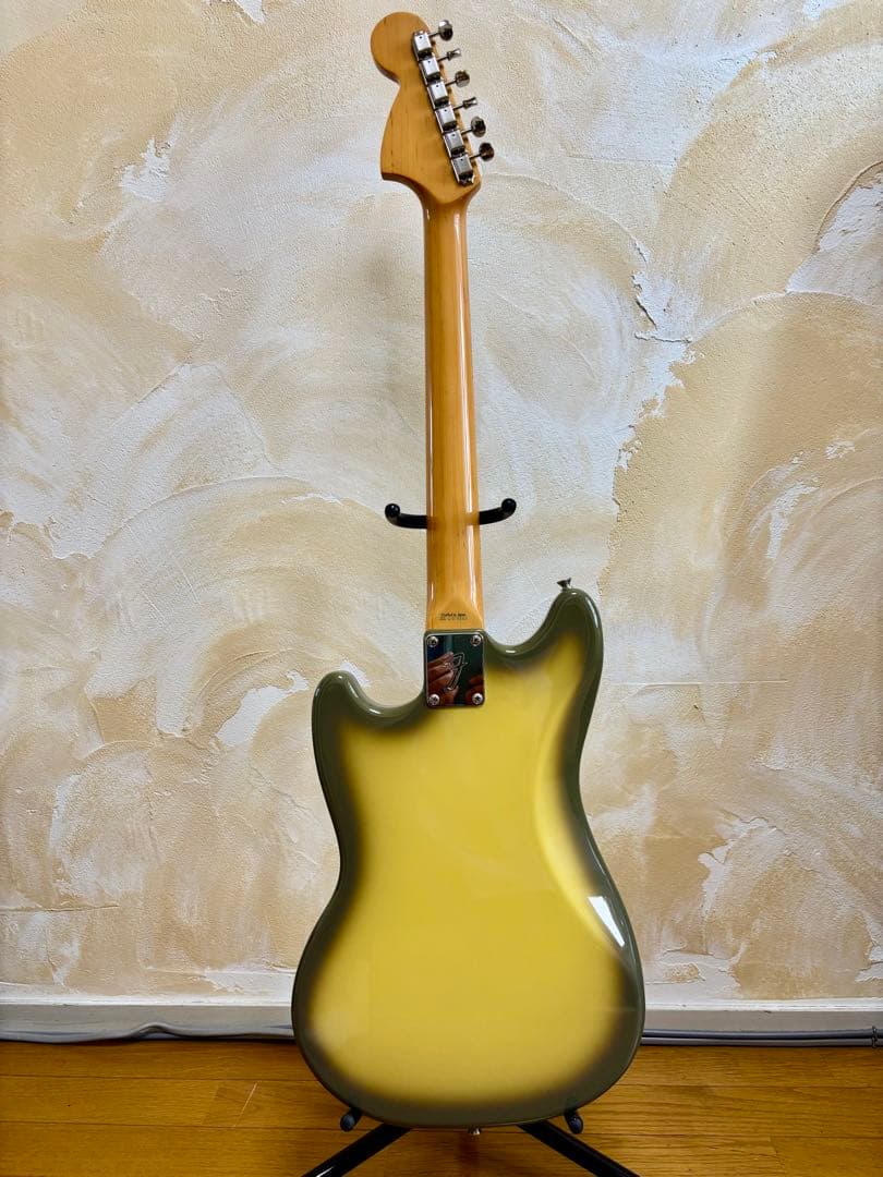 Fender Mustang Japan エレキ レアカラーの希少品♡未使用