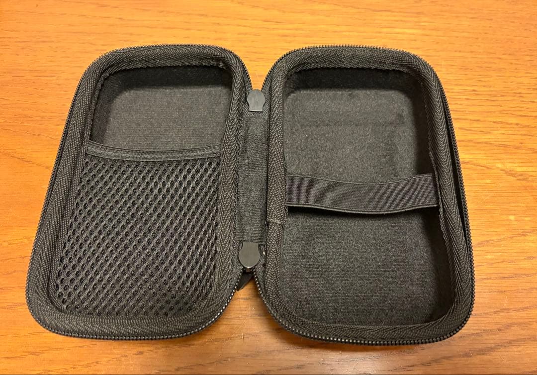 Zoom R4 マルチトラックレコーダー