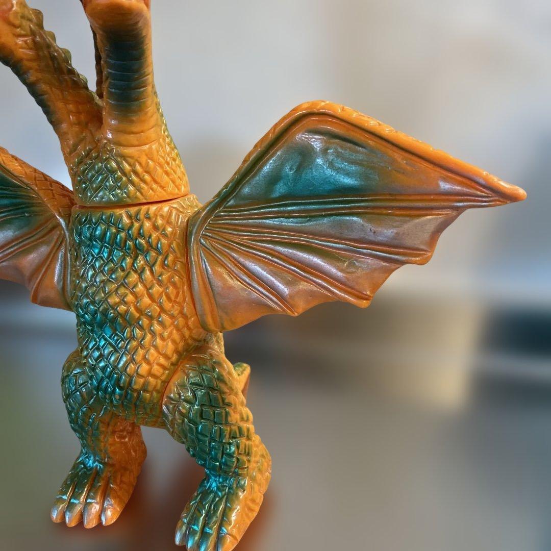 ウルトラマン　キングギドラ