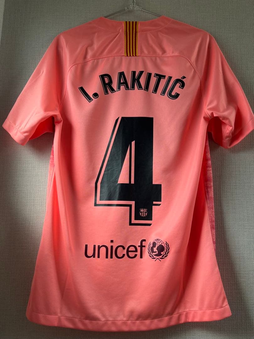 現地購入　正規品バルセロナ　ラキティッチ　ユニフォーム上下セット