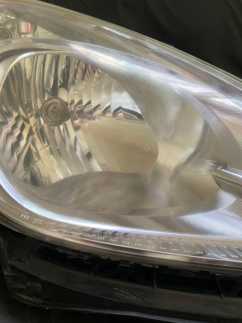 ホンダ フィット ハイブリッド GP1/GP4 純正ヘッドライト 左右セット