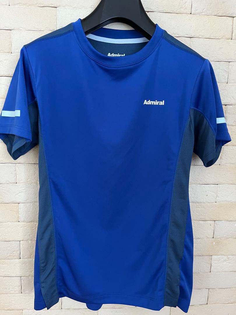 Admiral テニスレディースTシャツとショーツのセットアップ