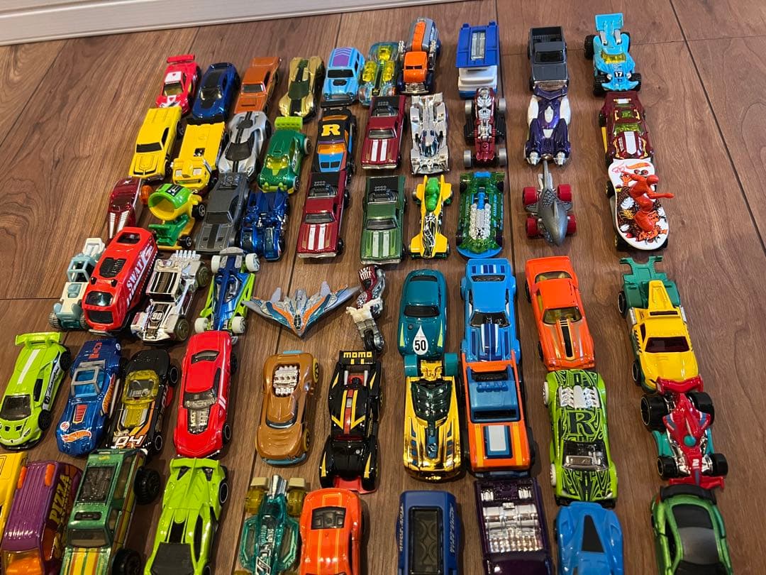 新品開封品 ホットウィール85台まとめ売り