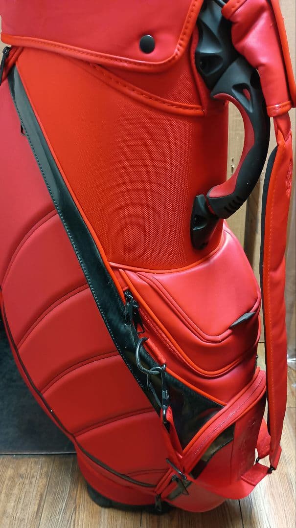 【希少】フェラーリ キャディバッグ ゴルフバッグ レッド カート型 5分割