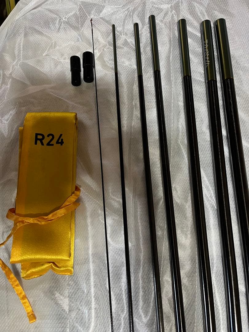 R24 ヘラブナ竿 収納袋付き