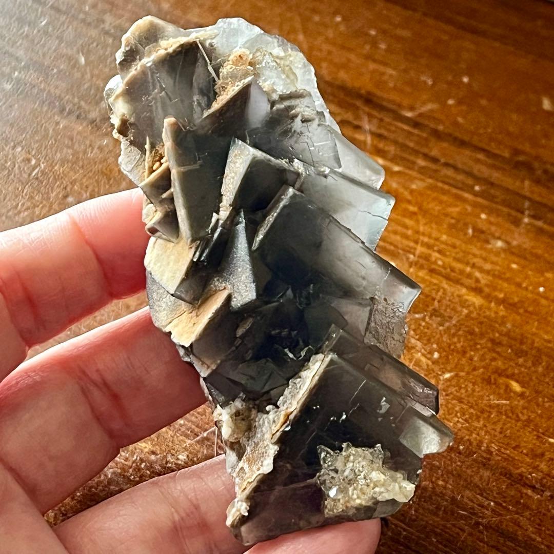 ゾーニング フローライト グレー 561.25ct 一点物 蛍石 原石 鑑賞石