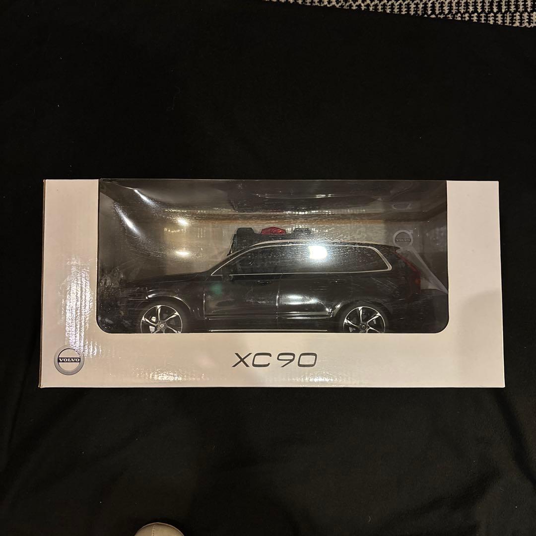 VOLVO ラジコンカー