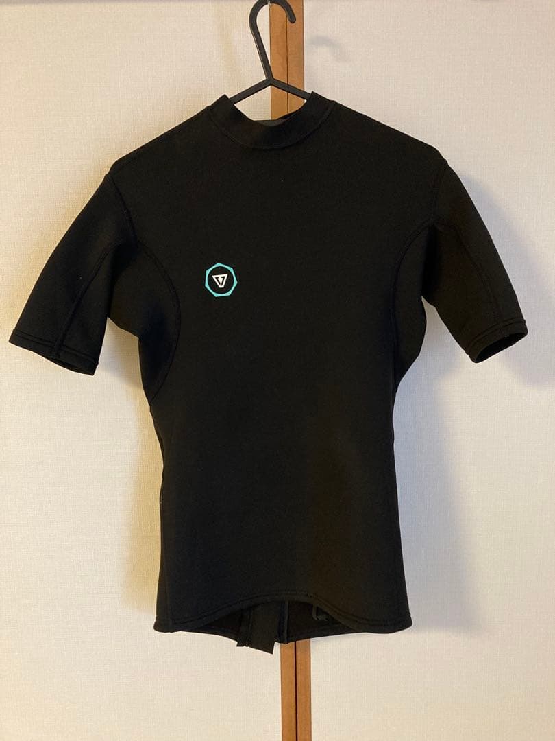 VISSLA ブラック スプリングウェットスーツ
