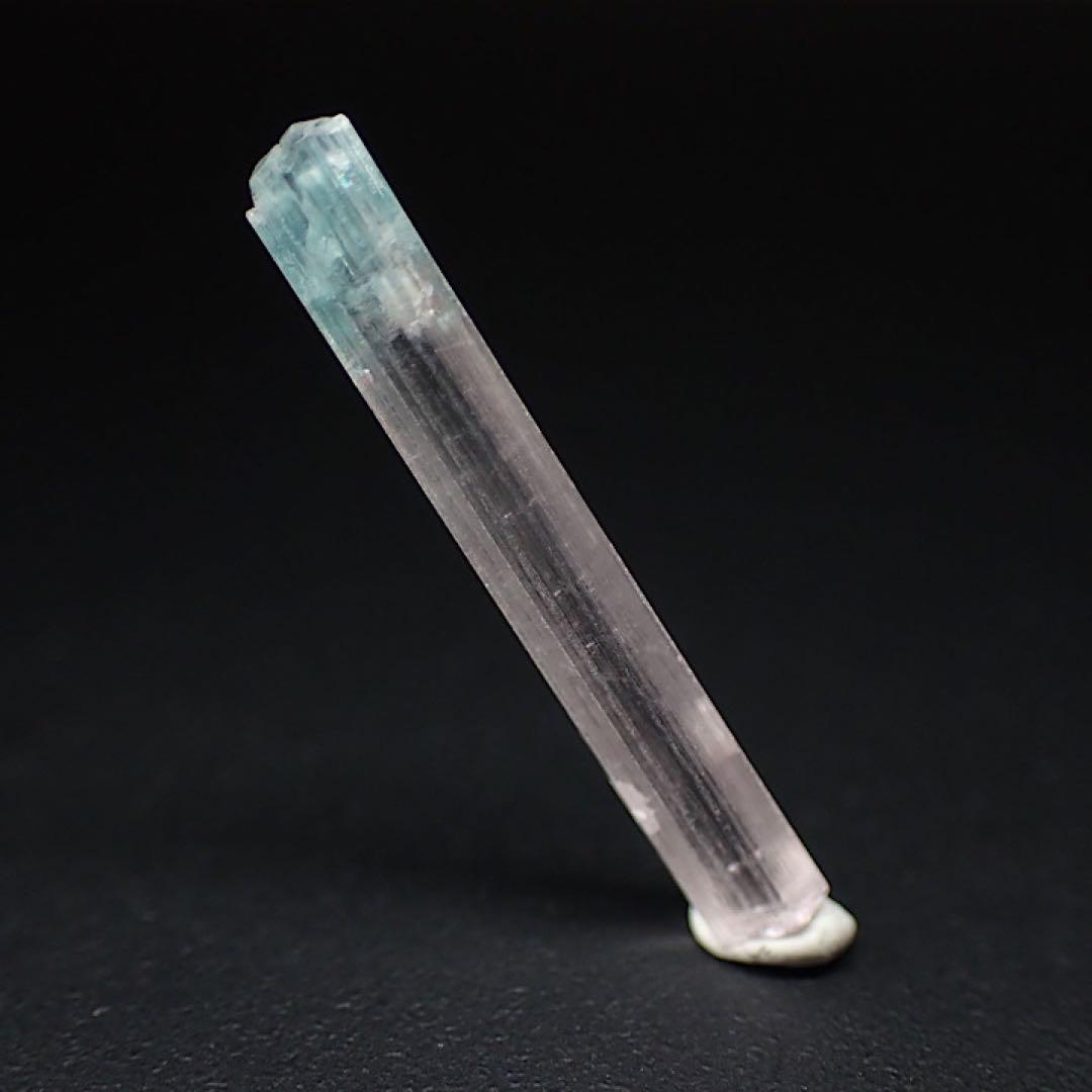 【アフガニスタン/ピーチ鉱山産】トルマリン結晶