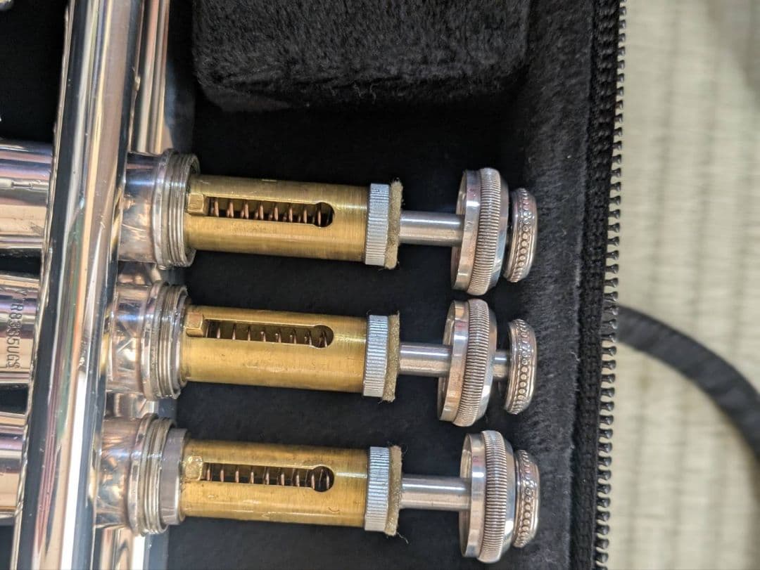 日本製 ヤマハ　YTR8335UGS