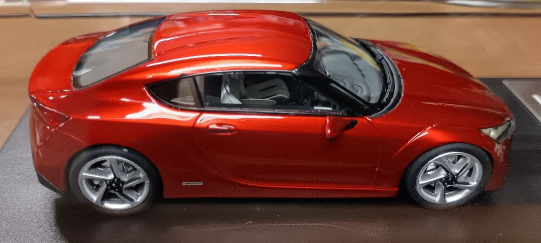 FT-86 1/43スケールモデル レッド