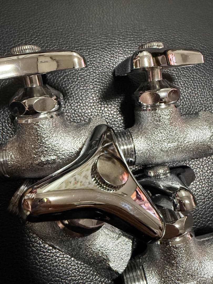 メタル製バルブ 8個セット クロームメッキ