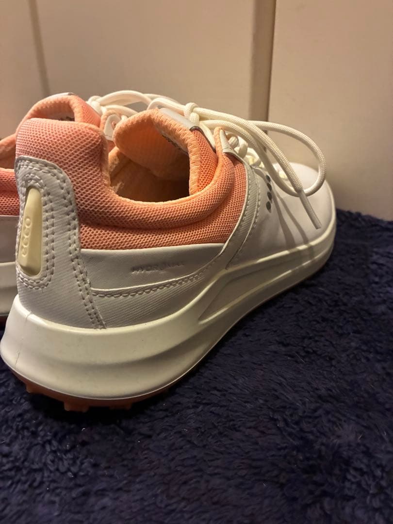 美品ecco ゴルフシューズ シロ 白 22.5 NEW BALANCE