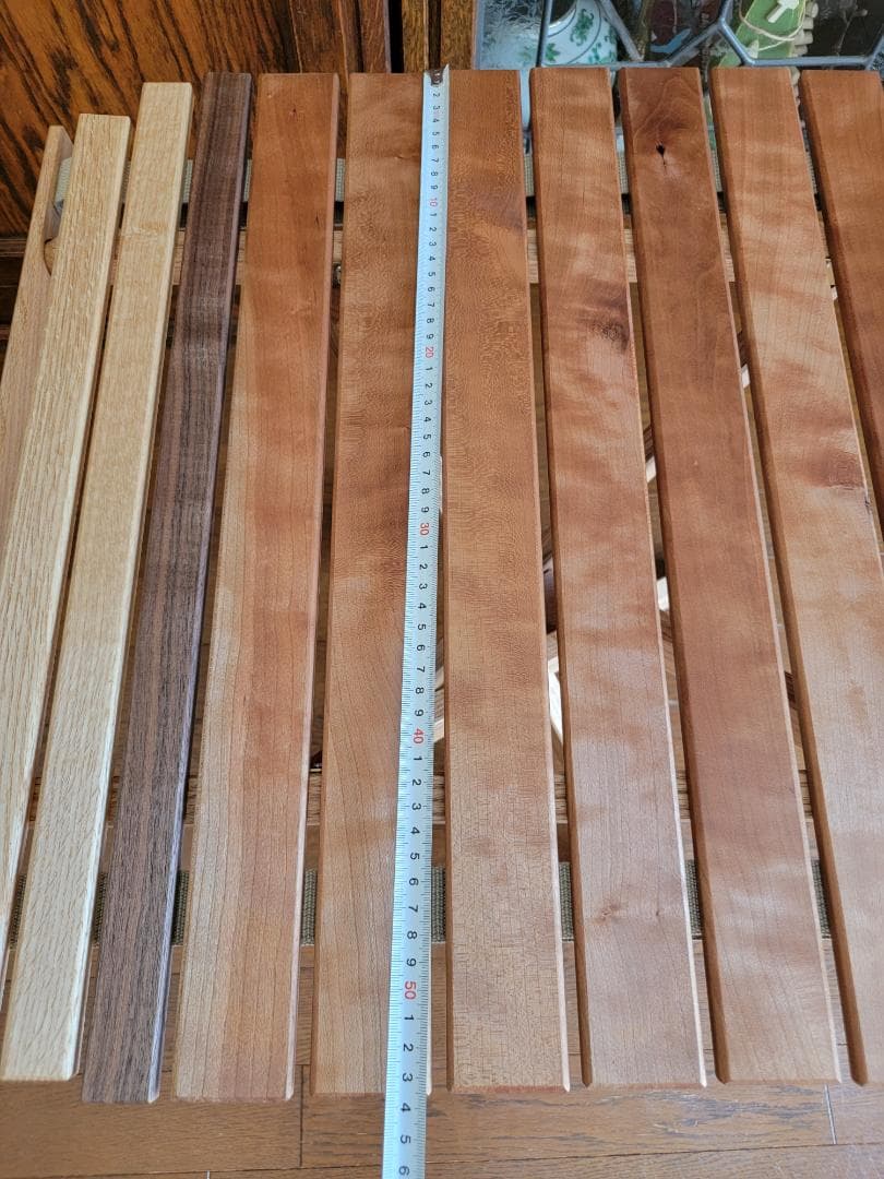 OUTSIDE INのクルカルテーブル