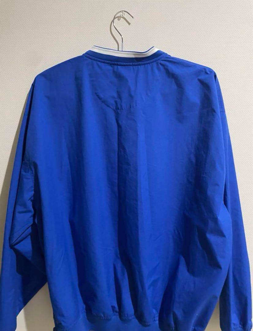 ナイロンプルオーバー