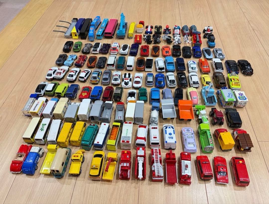 タカラトミー　トミカ　その他メーカー　１４０個　まとめ売り