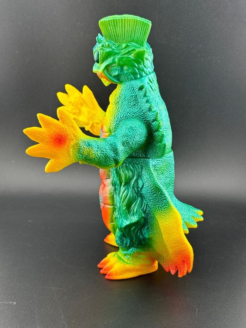 【中古品】25.ドラゴリー　イエロー　蛾超獣　BANDAI 円谷プロ