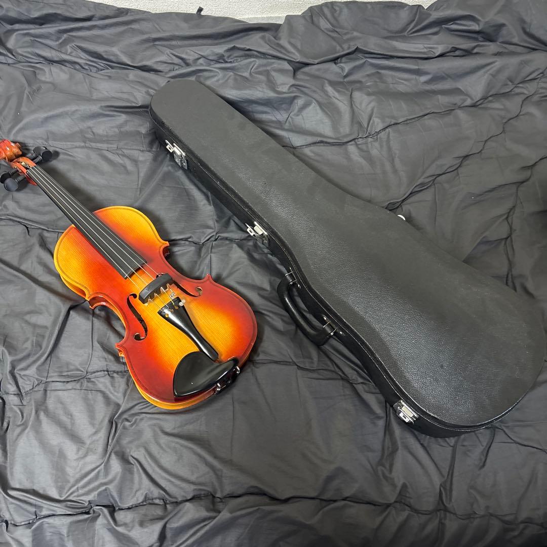 ストラディバリウス型 4/4 バイオリン 本体 松脂、ピッチパイプ、サイレンサー