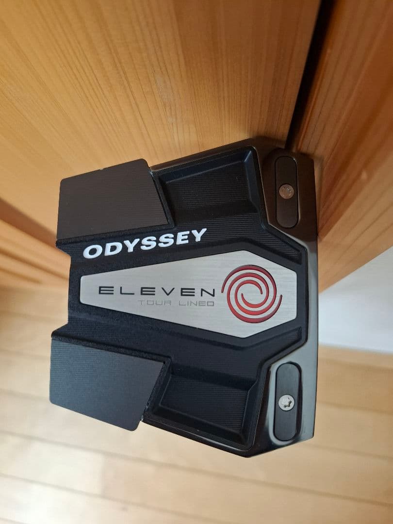 ODYSSEY ELEVEN パター　32インチ