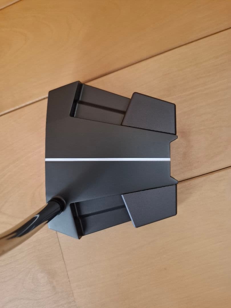 ODYSSEY ELEVEN パター　32インチ