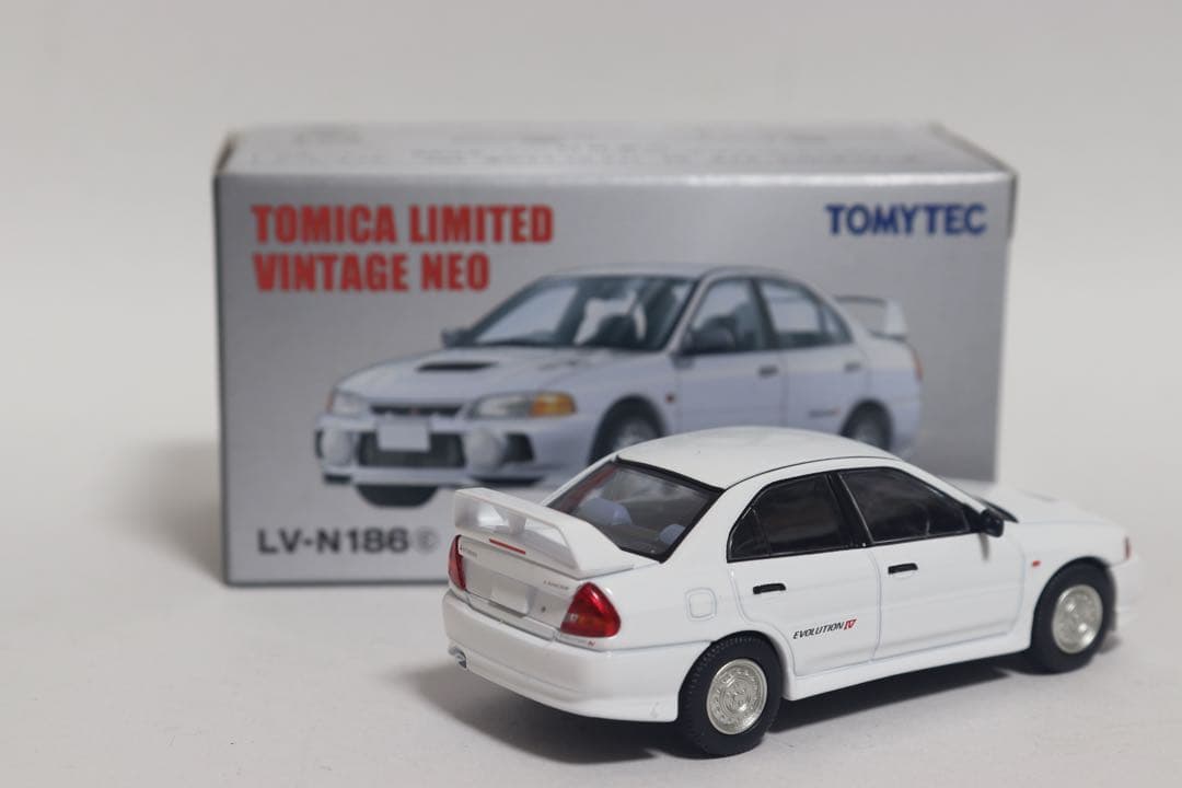 LV-N186c 三菱ランサーRSエボリューションIV（白）トミカリミテッド