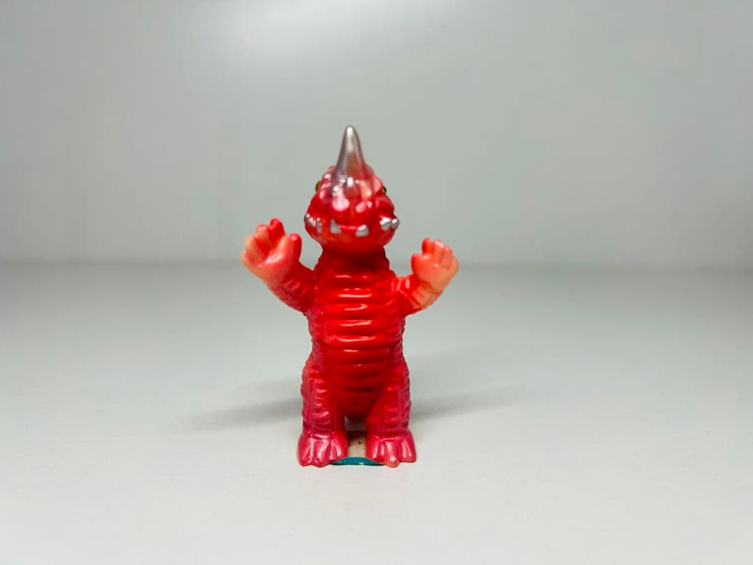 日*4様 ぶたのはな じゃんけんバトル アボラス 肌色成型　ピンク　赤　怪獣　ミ