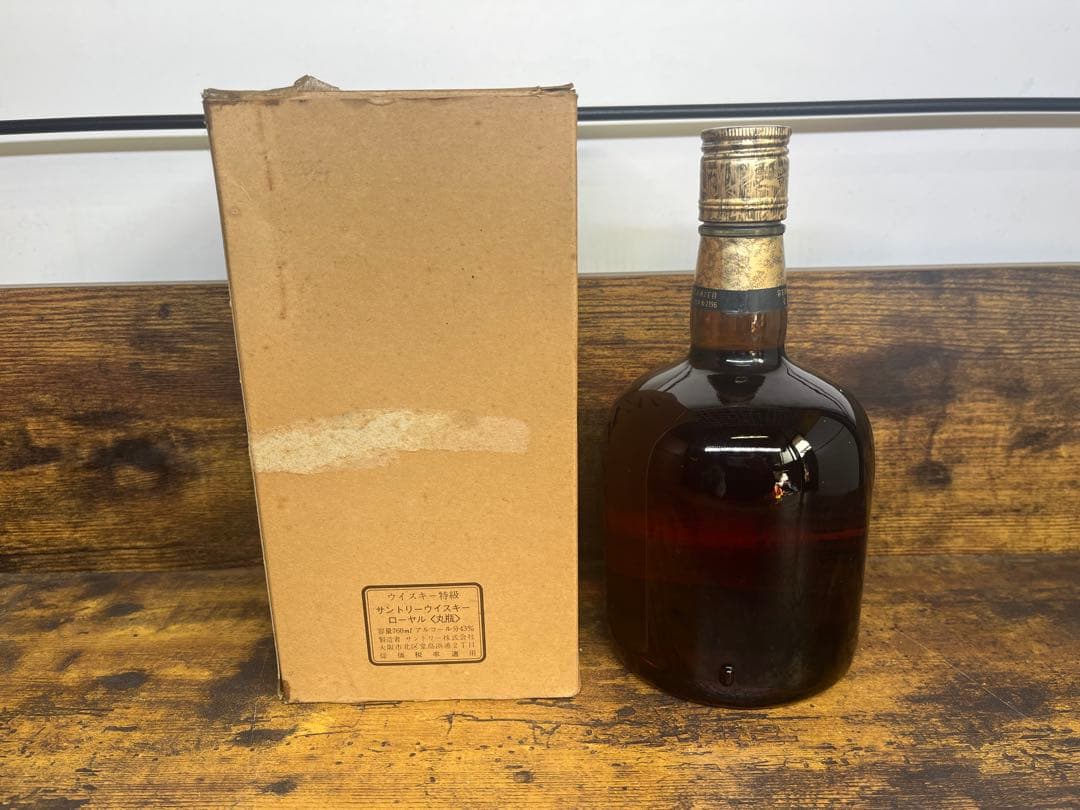 ウイスキー　特級　サントリー　ウイスキー　ローヤル　丸瓶　760ml 堂島浜通