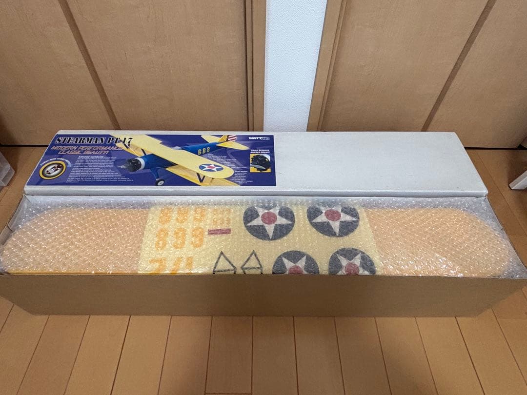 WATT AGE STEARMAN PT-17 ラジコン飛行機