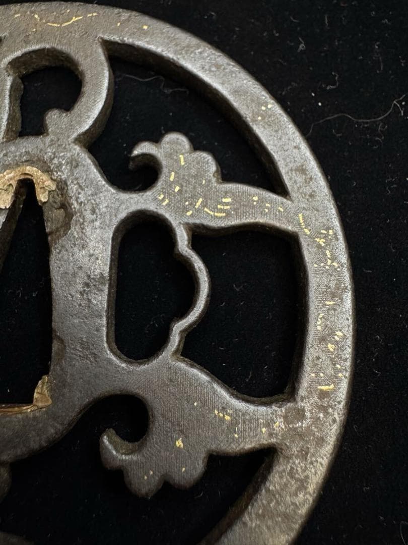 鍔 鉄地蔦葉透し鐔 無銘 肥後 布目象嵌 日本刀 刀装具 骨董 古美術 江戸時代