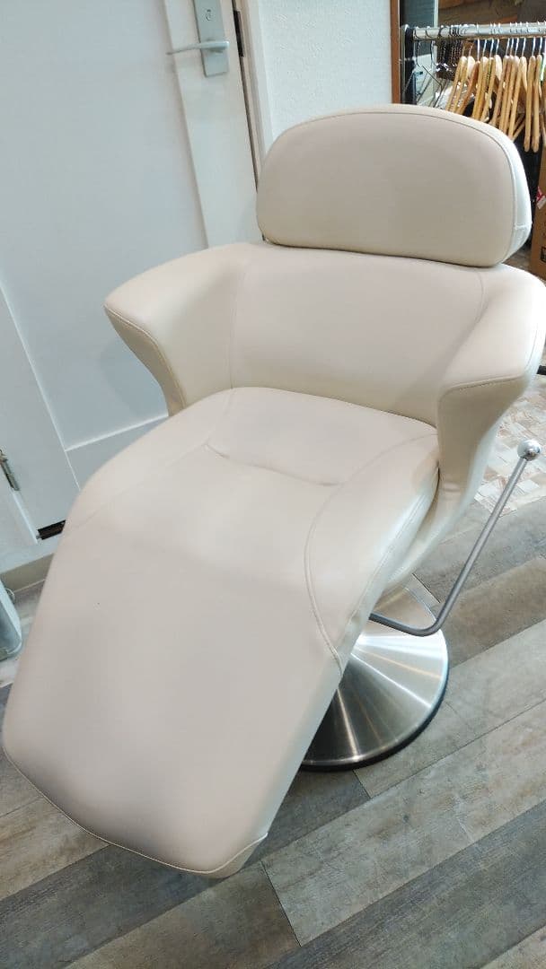 タカラベルモント D.suite レッグレスト①