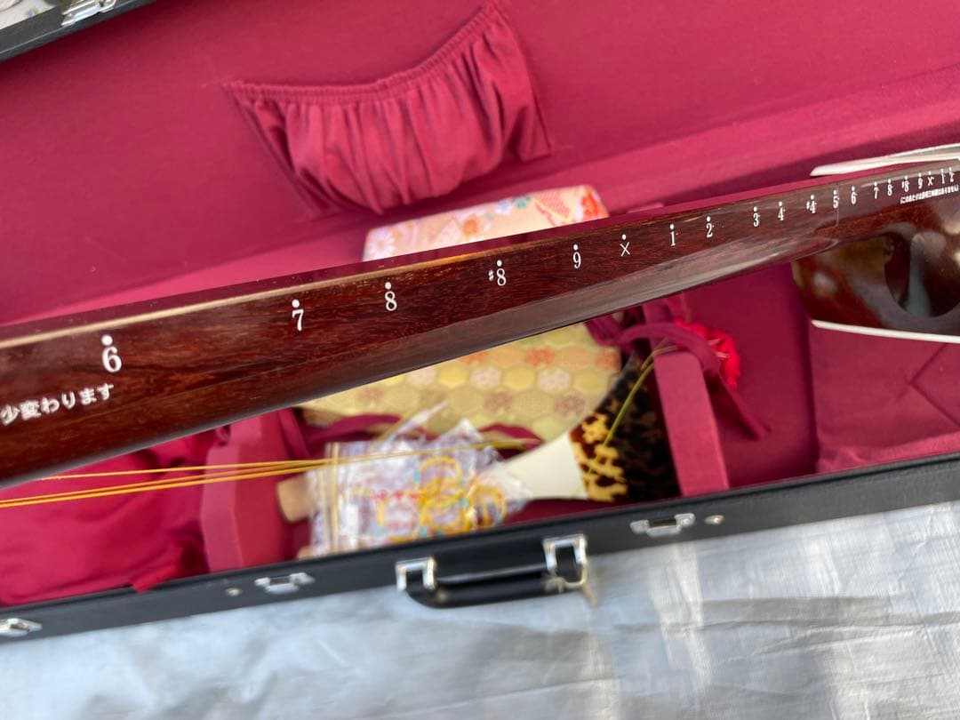 紅木三味線 ケース付 付属品一式 現状品