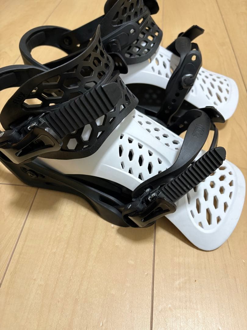 FLUX ビンディング Mサイズ24-25ホワイト