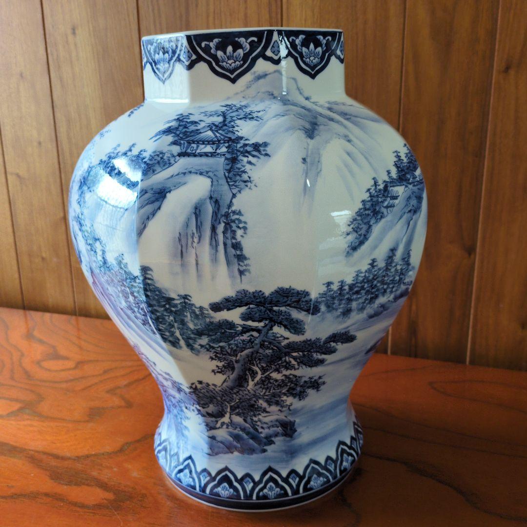 TKです。有田焼 神右衛門　染付山水図 　染付細密絵図花瓶 飾壺 古美術
