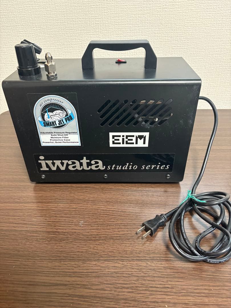 Iwata ミニコンプレッサー　IS-875