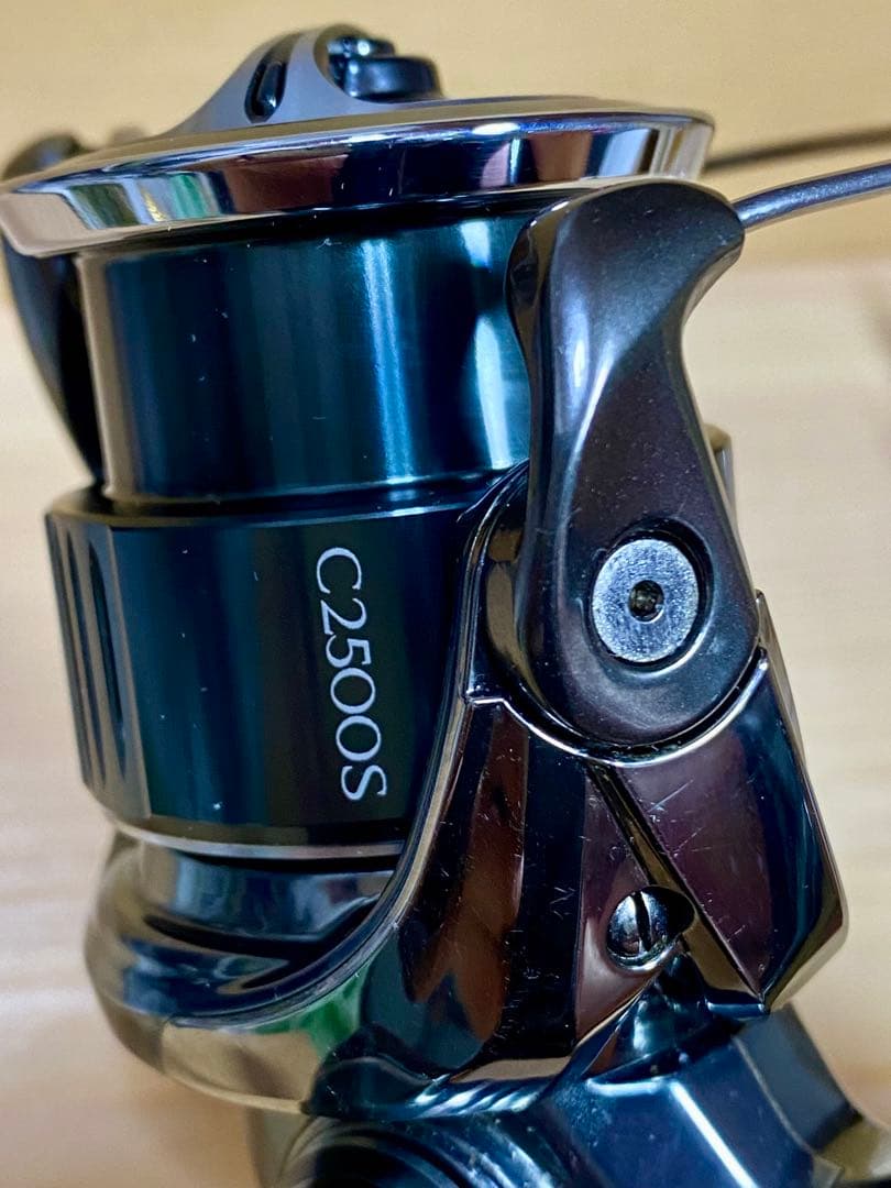 22STELLA スピニングリール C2500S 中古美品