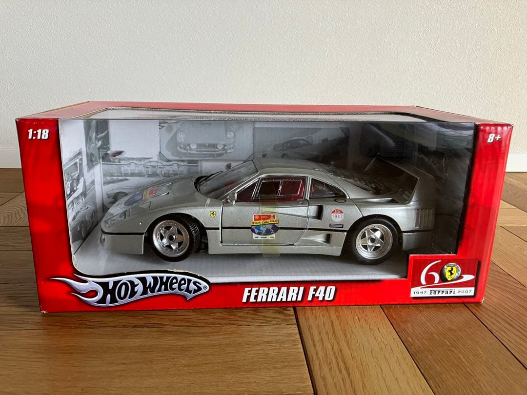 未開封 60周年記念 1/18 Hot Wheels フェラーリ F40