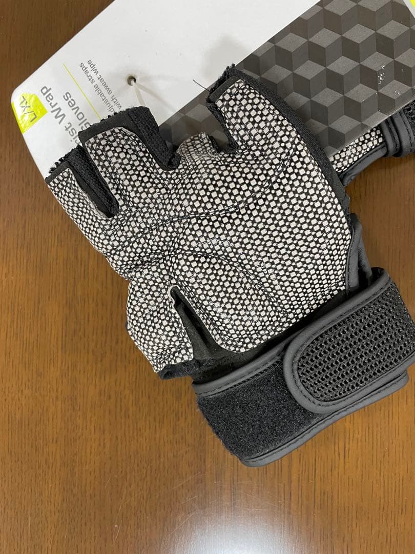 グローブ　筋トレ用手袋　Everlast 新品 L サイズ