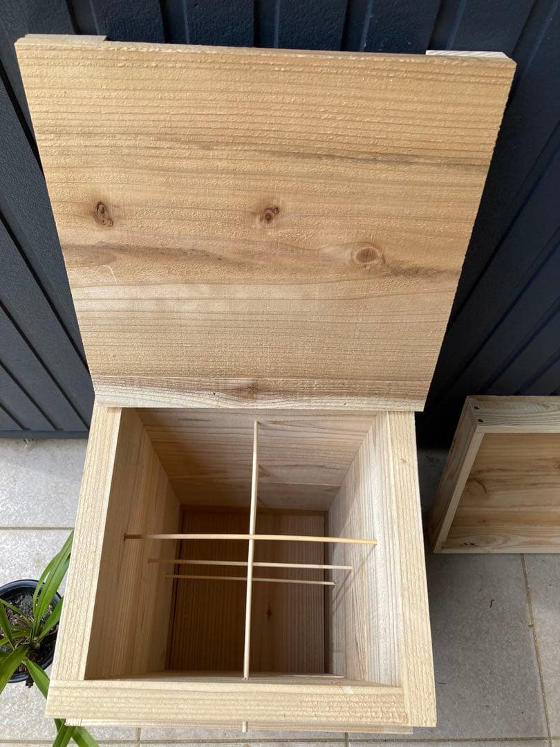 日本ミツバチ用巣箱　重箱式　キンリョウヘンおまけ