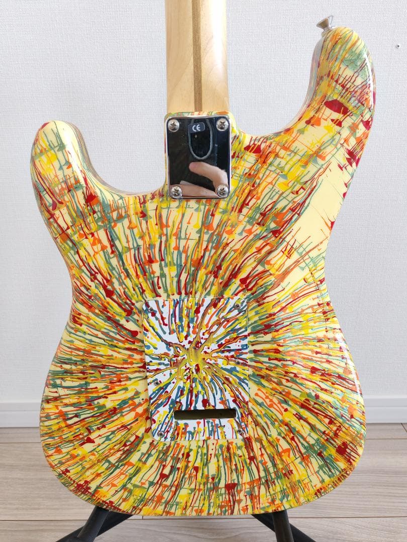 Fender Stratocaster HANABI 手描き 300のうちの1個