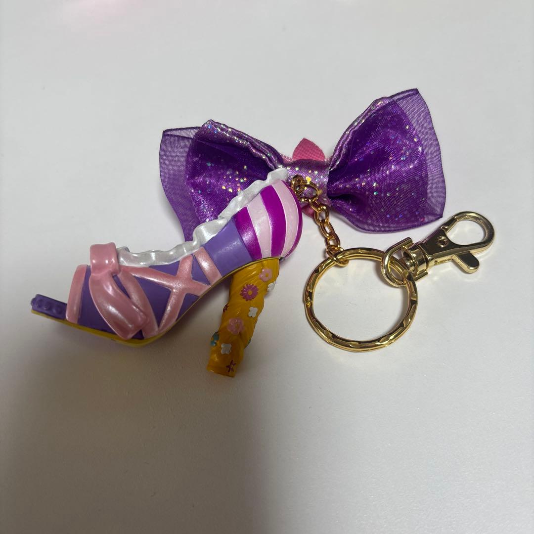 ディズニープリンスハイヒールキーホルダー　6個　オマケ付