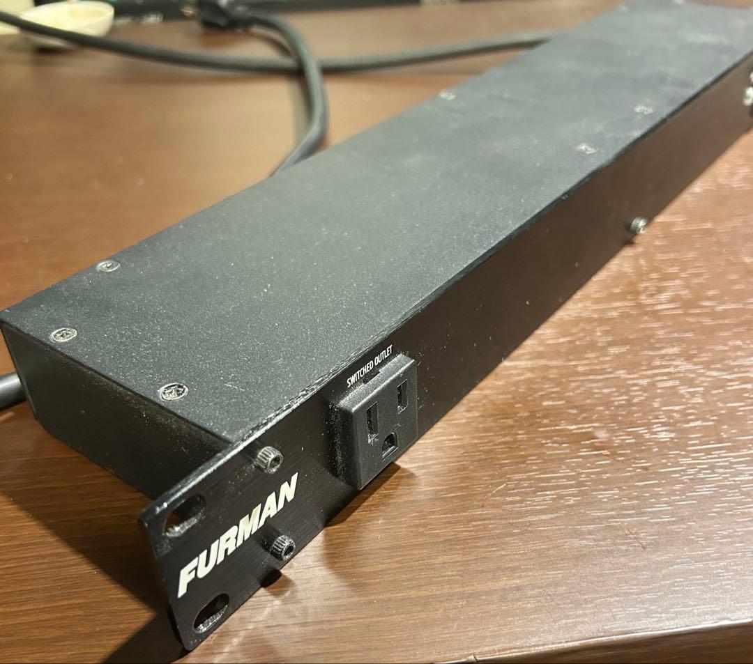最終価格 FURMAN M-8X2 パワーディストリビュータ ラック 電源タップ