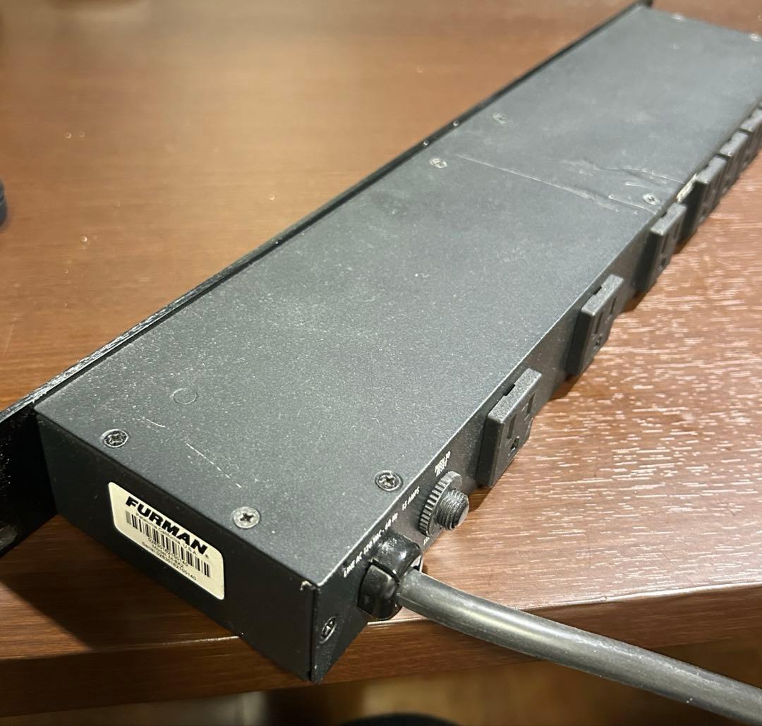 最終価格 FURMAN M-8X2 パワーディストリビュータ ラック 電源タップ
